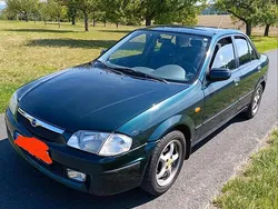 Grün Gebraucht 2000 Mazda 323S Limousine | 1.000 €