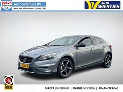 Grau Gebraucht 2015 Volvo V40 Business Edition Kombi | 5.250 € (Fairer Preis)