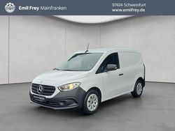 Weiß Gebraucht 2022 Mercedes Citan 108 Van | 16.541 € (Fairer Preis)