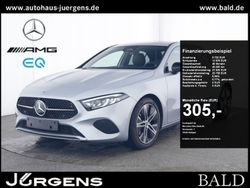Silber hightech silver metall Gebraucht 2024 Mercedes A200 Progressive Limousine | 32.880 € (Etwas zu teuer)