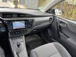 Schwarz Gebraucht 2019 Toyota Auris Limousine | 9.999 € (Etwas zu teuer)