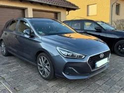 Grau Gebraucht 2018 Hyundai i30 Kleinwagen | 16.575 € (Teuer)