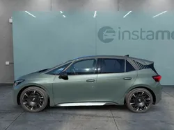 Grün Gebraucht 2024 Cupra Born VZ Kleinwagen | 45.349 € (Guter Preis)