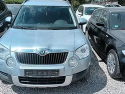 Blau Gebraucht 2011 Skoda Yeti Family SUV | 7.500 € (Fairer Preis)
