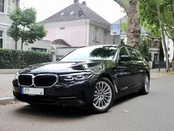 Schwarz Gebraucht 2022 BMW 520 M Sport Kombi | 28.890 € (Superpreis)