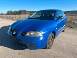 Blau Gebraucht 2003 Seat Ibiza Kleinwagen | 1.150 € (Fairer Preis)