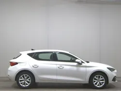 Weiss Gebraucht 2020 Seat Leon Beats Limousine | 17.780 € (Guter Preis)