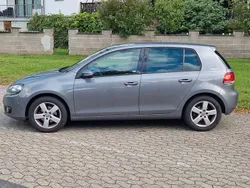 Grau Gebraucht 2011 VW Golf VI Team Limousine | 6.300 € (Fairer Preis)