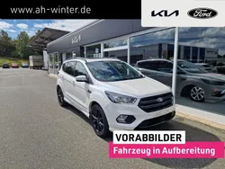 Weiß Gebraucht 2018 Ford Kuga ST-Line SUV | 19.799 € (Fairer Preis)