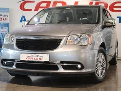 Silber Gebraucht 2013 Chrysler Town & Country Van / Kleinbus | 12.999 €