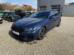 Blau Gebraucht 2022 BMW 530e M Sport Kombi | 36.890 € (Fairer Preis)