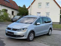 Silber Gebraucht 2017 VW Sharan Comfortline Van / Kleinbus | 15.990 € (Superpreis)
