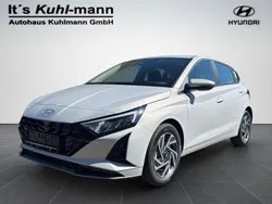 Grau Neu 2025 Hyundai i20 Trend Limousine | 22.690 € (Fairer Preis)