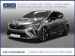 Grau Gebraucht 2024 Renault Clio V Techno Limousine | 17.749 € (Fairer Preis)