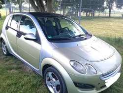 Grün Gebraucht 2005 Smart ForFour Kleinwagen | 1.100 €