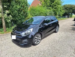 Schwarz Gebraucht 2015 Kia Rio Spirit Kleinwagen | 8.000 €