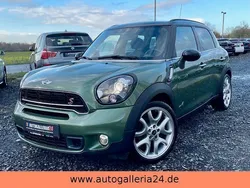 Jungle green Gebraucht 2016 Mini Cooper SD Countryman Sport SUV | 7.800 € (Superpreis)