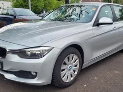 Silber Gebraucht 2015 BMW 318 Efficient Dynamics Limousine | 5.900 €