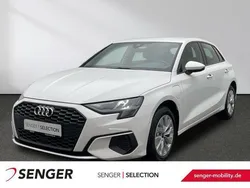 Weiß Gebraucht 2022 Audi A3 Sportback e-tron Limousine | 25.880 € (Fairer Preis)