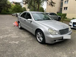 Silber Gebraucht 2002 Mercedes C240 Classic Limousine | 2.900 € (Etwas zu teuer)