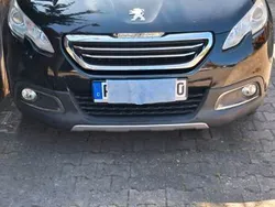 Schwarz Gebraucht 2014 Peugeot 2008 Allure SUV | 5.000 € (Superpreis)