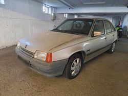 Beige Gebraucht 1991 Opel Kadett Limousine | 2.500 €
