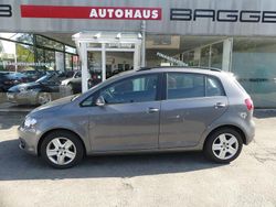 Grau Gebraucht 2009 VW Golf Plus Cross Comfortline Van / Kleinbus | 5.990 € (Fairer Preis)