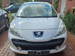 Weiß Gebraucht 2009 Peugeot 207 Urban Move Limousine | 1.950 € (Fairer Preis)