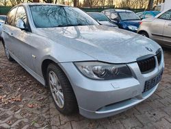 Silber Gebraucht 2006 BMW 318 Limousine | 2.499 € (Superpreis)