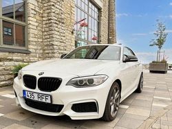 Weiß Gebraucht 2015 BMW M235 Performance Coupé | 16.890 € (Superpreis)