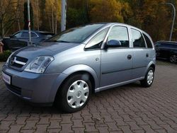 Blau Gebraucht 2003 Opel Meriva Van / Kleinbus | 3.990 € (Teuer)