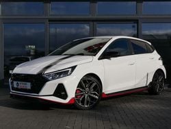 Polar white / sol Gebraucht 2021 Hyundai i20 N Performance Limousine | 24.650 € (Teuer)