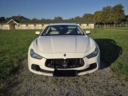 Weiß Gebraucht 2014 Maserati Ghibli Limousine | 24.500 € (Etwas zu teuer)