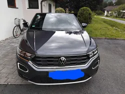 Grau Gebraucht 2021 VW T-Roc Cabriolet Active Cabrio | 25.750 € (Fairer Preis)