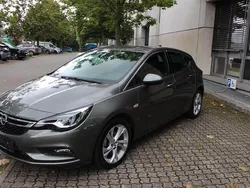 Grau Gebraucht 2017 Opel Astra Innovation Limousine | 12.900 € (Guter Preis)