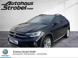 Deep black perleffekt Gebraucht 2023 VW Taigo Move SUV | 27.955 € (Teuer)
