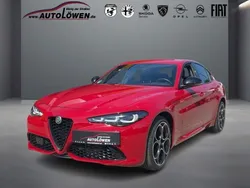 Rot (dunkelrot) Gebraucht 2023 Alfa Romeo Giulia Competizione Limousine | 39.800 € (Guter Preis)