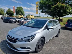 Silber Gebraucht 2019 Opel Astra Kombi | 6.500 € (Superpreis)