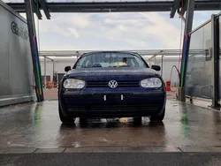Blau Gebraucht 1999 VW Golf IV Basis Limousine | 1.200 € (Fairer Preis)