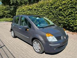 Braun Gebraucht 2005 Renault Modus Van / Kleinbus | 1.200 € (Guter Preis)