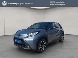 Grau Neu 2025 Toyota Aygo Kleinwagen | 17.390 €