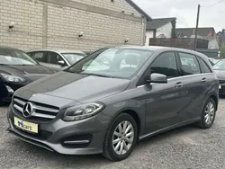 Grau Gebraucht 2016 Mercedes B180 Style Van / Kleinbus | 10.950 € (Fairer Preis)