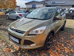 Grün Gebraucht 2015 Ford Kuga Titanium SUV | 10.490 € (Fairer Preis)