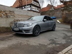 Grau Gebraucht 2012 Mercedes C300 Avantgarde Limousine | 8.600 €