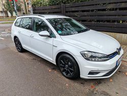Weiß Gebraucht 2017 VW Golf VII Comfortline Kombi | 9.300 € (Fairer Preis)