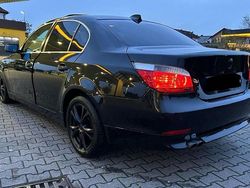 Schwarz Gebraucht 2006 BMW 530 Limousine | 2.599 €