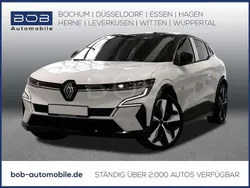 Weiß Gebraucht 2023 Renault Mégane Techno Limousine | 30.666 € (Etwas zu teuer)