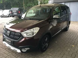 Braun Gebraucht 2017 Dacia Lodgy Stepway Van / Kleinbus | 9.980 € (Etwas zu teuer)