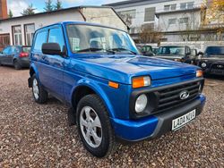 Blau Gebraucht 2018 Lada Urban SUV | 9.800 € (Fairer Preis)