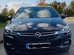 Schwarz Gebraucht 2016 Opel Astra Dynamic Kombi | 9.100 € (Fairer Preis)